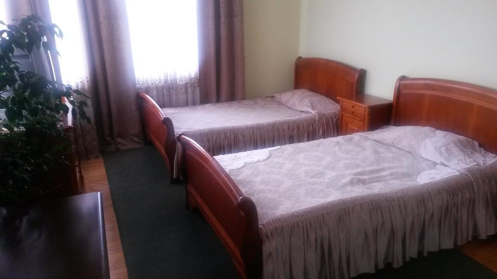 روفنو Marlen Hotel المظهر الخارجي الصورة
