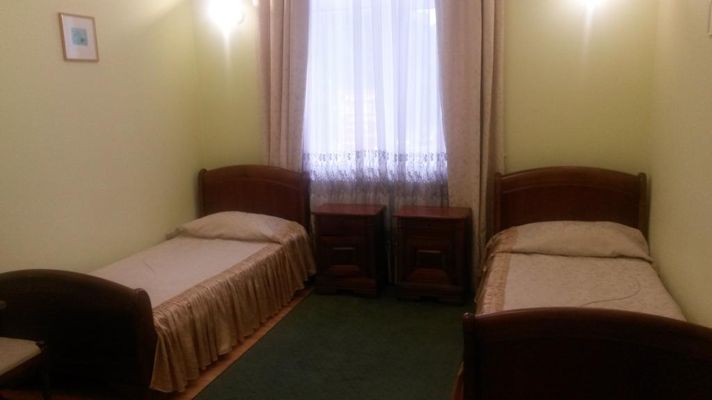 روفنو Marlen Hotel الغرفة الصورة